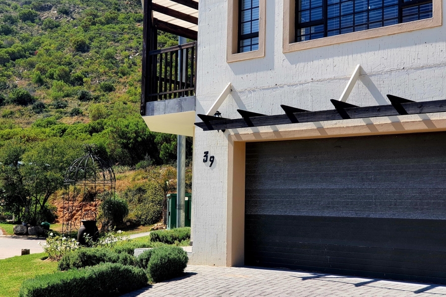 3 Bedroom Property for Sale in Vakansieplaas Western Cape